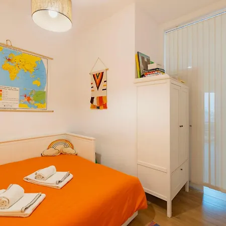 Apartment Intendente Terrace With Bbq Lissabon